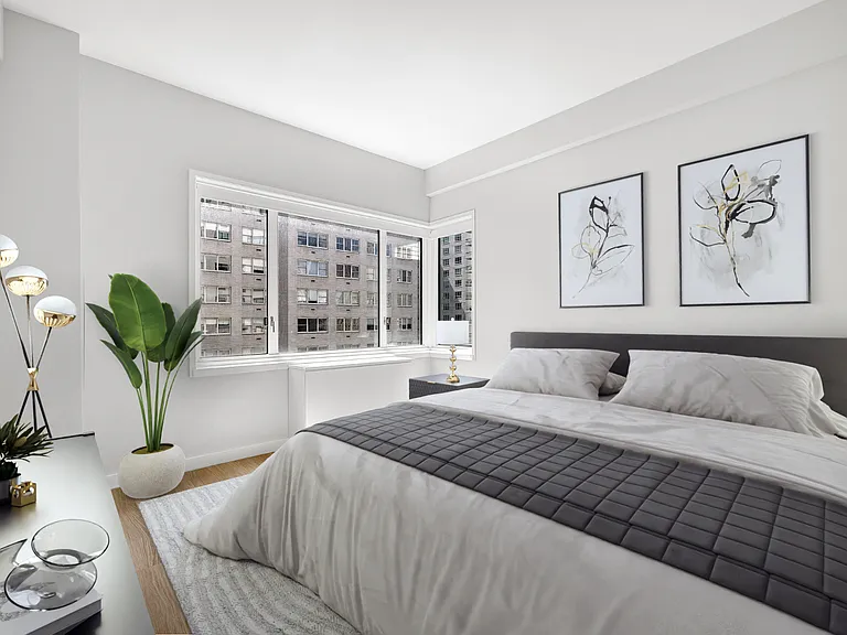 165 E 66th St #9C — Photo 3