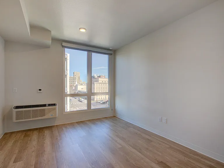 757 Grant — Photo 108