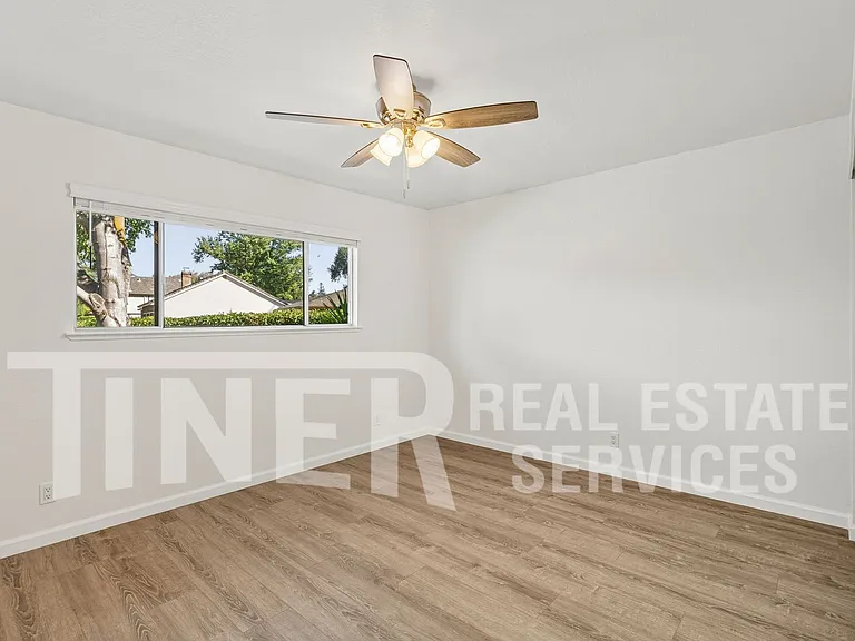 5100 Turnsberry Ct — Photo 18