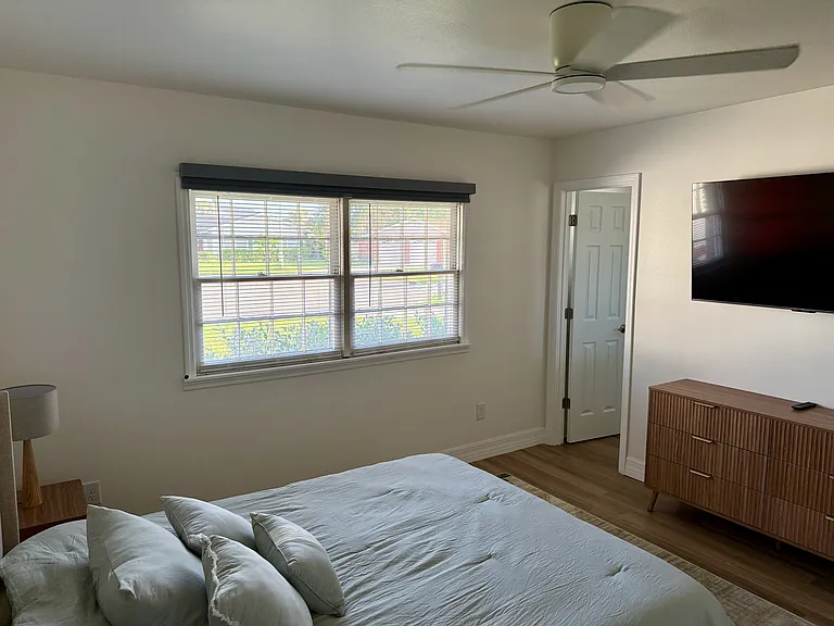 8719 Tahiti Ln — Photo 12