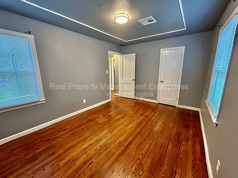 3044 NW 28th St — Photo 15