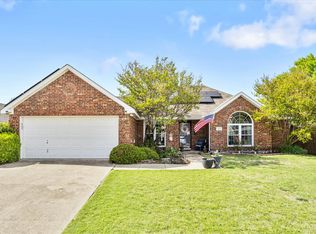 302 Glen Oak Trl, Forney, TX 75126