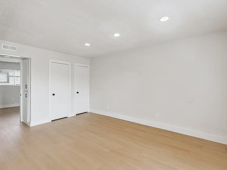 1209 Roosevelt St #2 — Photo 6