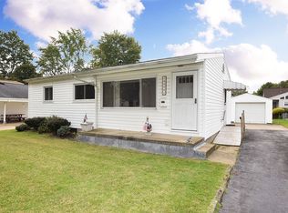 2958 Millbrook St, Akron, OH 44314