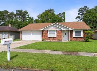 127 W Queens Dr, Slidell, LA 70458