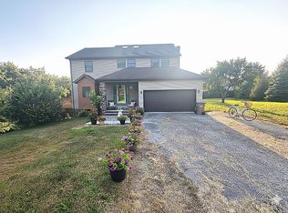 6 Valley Vista Ln, Butler, PA 16001