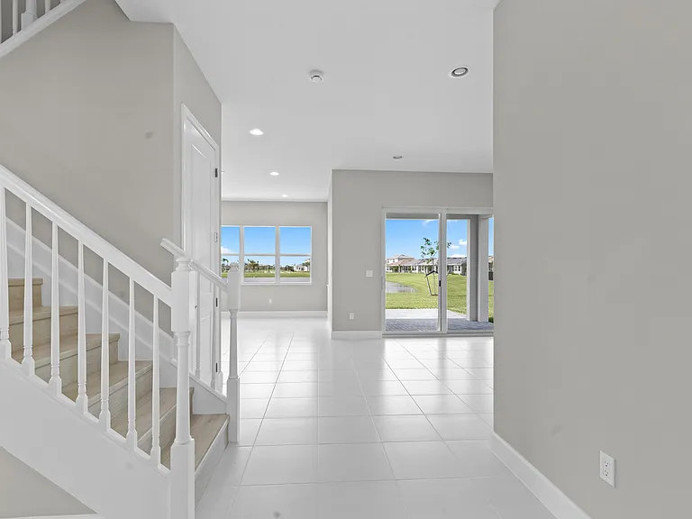 5715 Bristlecone Cmns — Photo 3