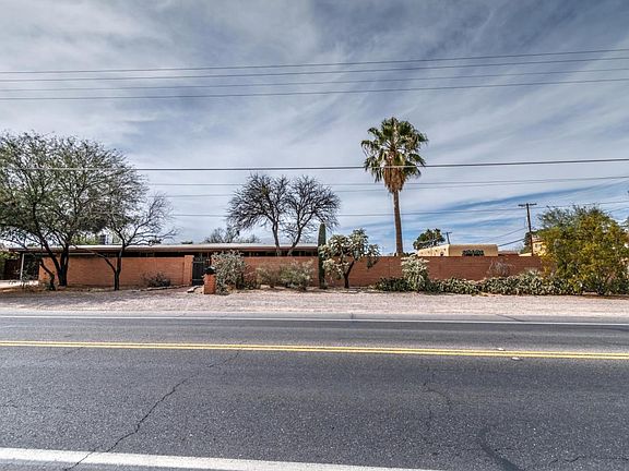 4th image of 3517 N Tucson Blvd