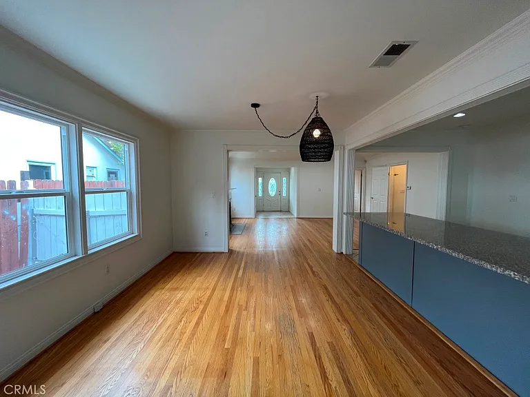 4316 Greenbush Ave — Photo 6