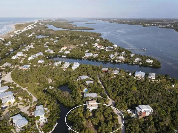 21 Bayshore Cir, Placida, FL 33946