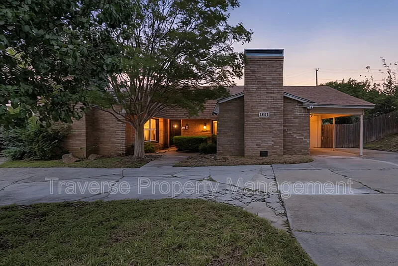 2 bed, 2.0 bath, 1230 sqft, $1,525 — Photo 3
