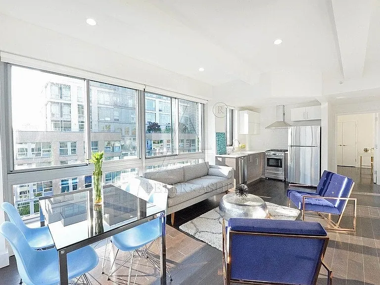 2183 3rd Ave #203 — Photo 4