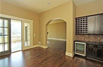 4th image of 4606 Roanoke Pkwy #3