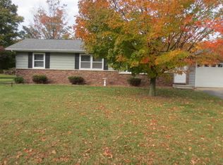 4020 Atherton Dr, Coloma, MI 49038