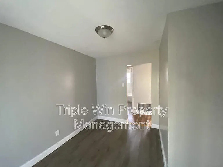 3133 Rex Ave — Photo 10