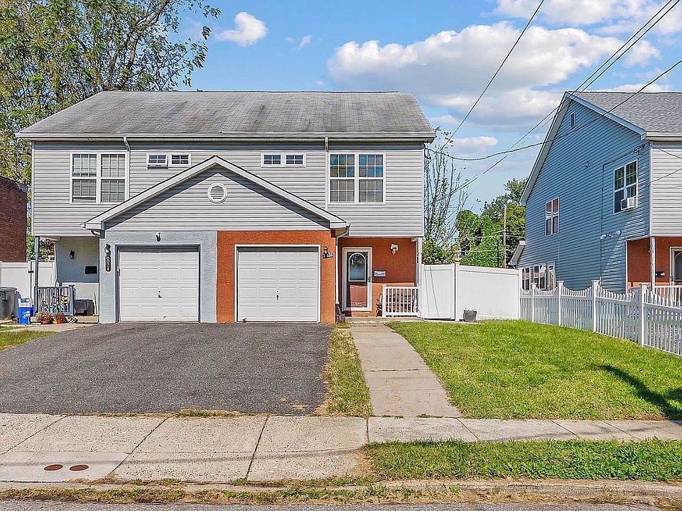 1st image of 4 Patrick Ln #1