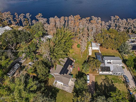 3rd image of 17041 Arrowhead Blvd