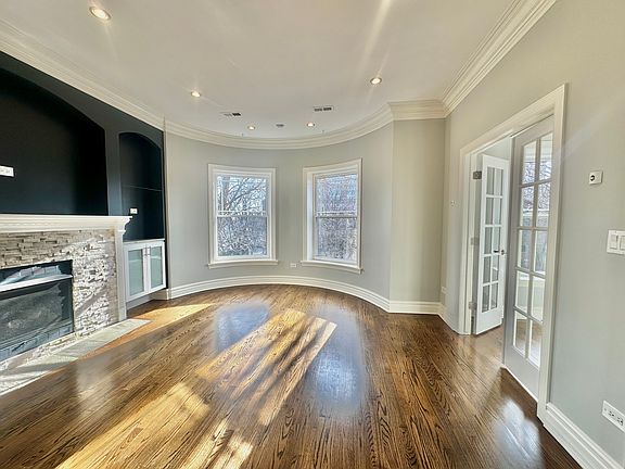 5th image of 4632 N Kenmore Ave #3