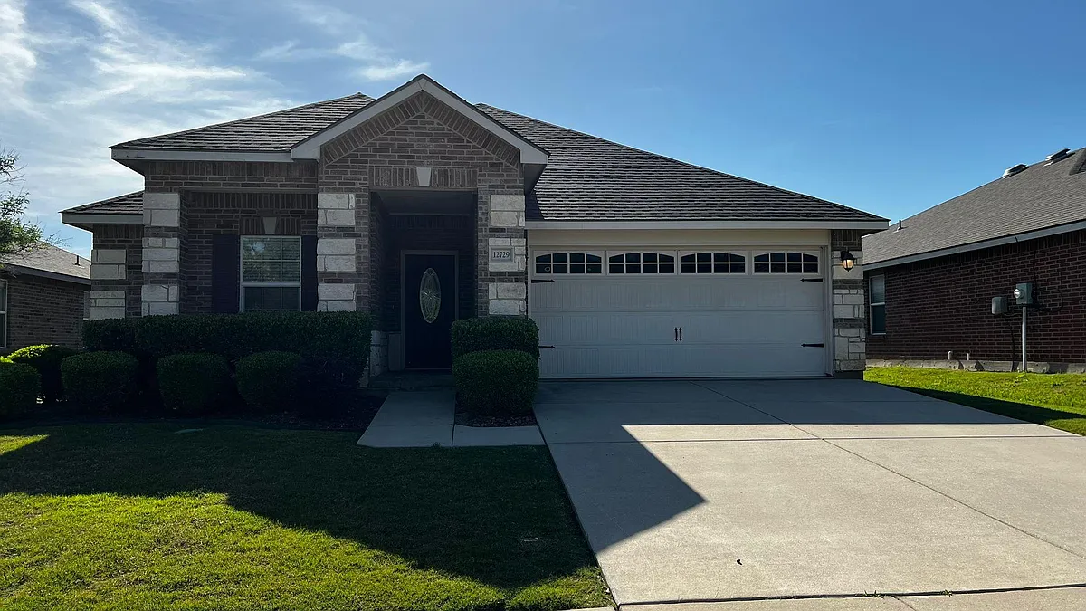 Building Photo - 12729 Northern Pine Dr