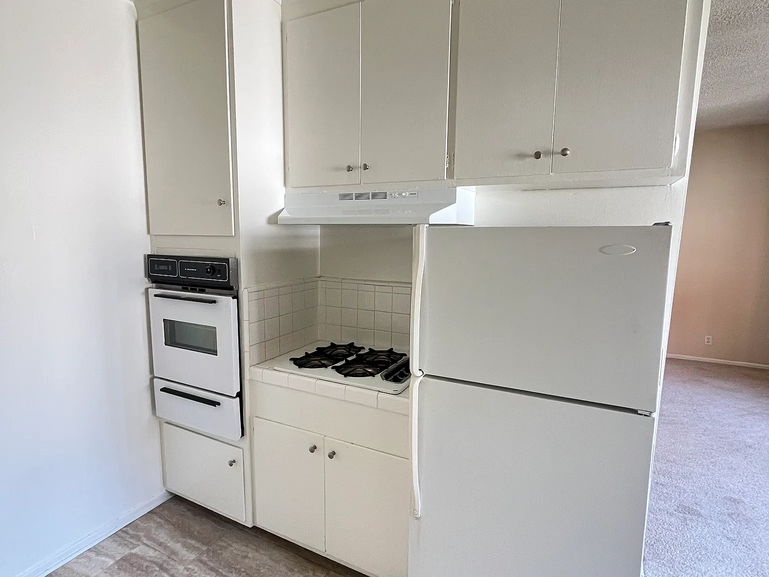 2 bed, 1.5 bath, $2,500 — Photo 2