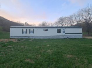 235 Fairground Ln, Whitleyville, TN 38588