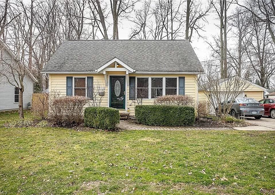 1st image of 34186 Waldmer Dr