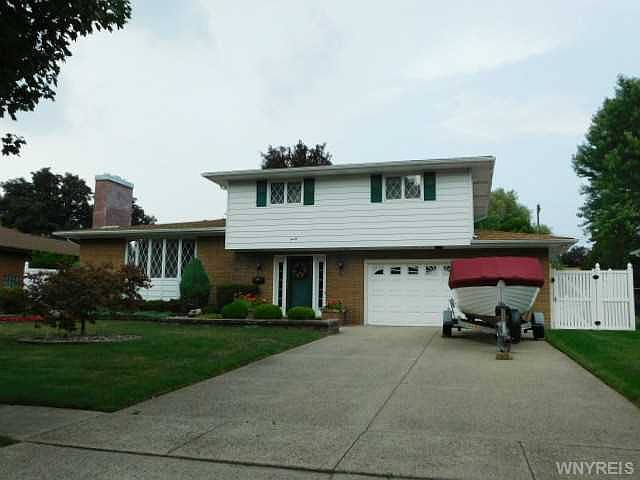 1st image of 20 Ashford Pl