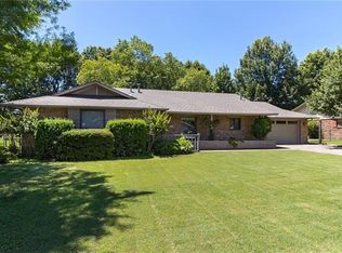 1804 Glen St, Springdale, AR 72762