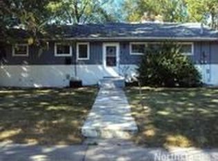 1176 Long Lake Rd, New Brighton, MN 55112