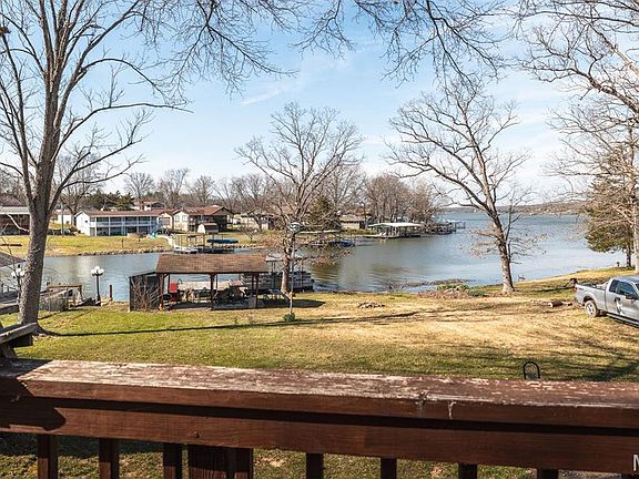 5th image of 1790 Lakeshore Dr