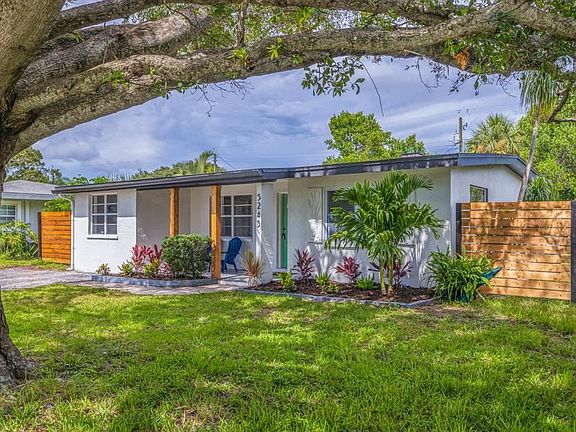 3rd image of 5245 Flamingo Dr