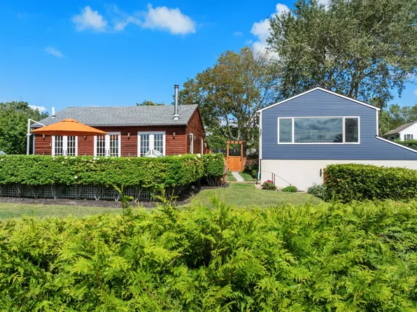 27 Landing Ln, Southampton, NY 11968