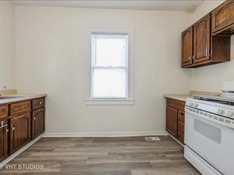 268 W Lincoln Hwy — Photo 12