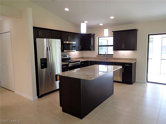 5th image of 14 SE 14th Court Cpe