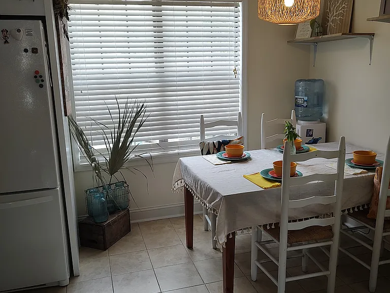 Monticello Dr — Photo 9