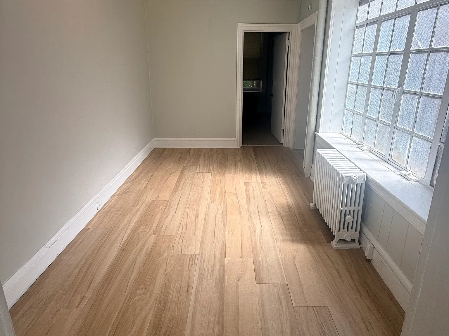 2 bed, 1000 sqft, $1,250 — Photo 3