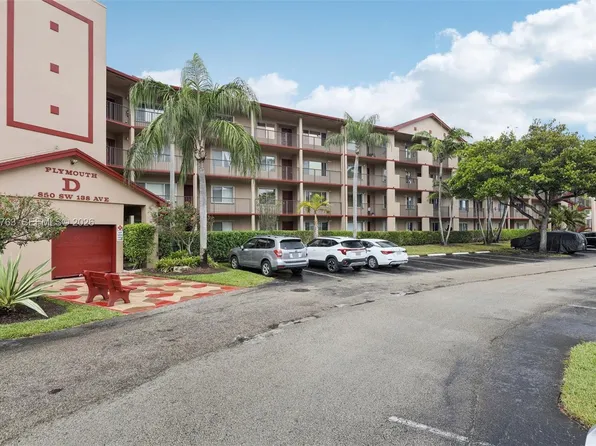 850 SW 138th Ave APT 208D, Pembroke Pines, FL 33027