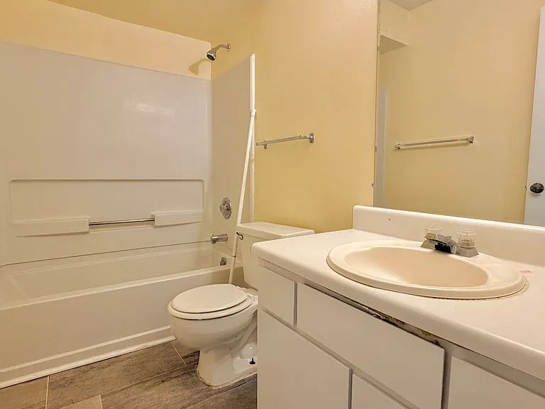 910 Brett Dr #117 — Photo 10
