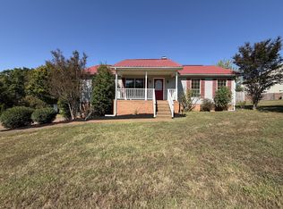 1037 Shadowbrook Dr, Greenbrier, TN 37073