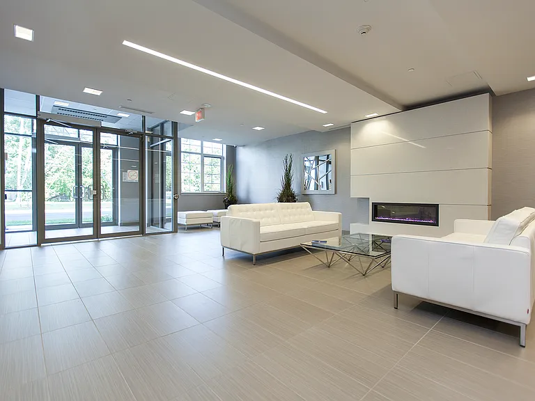 472 Brock Ave — Photo 12