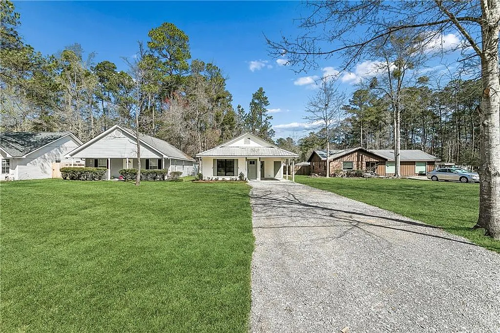 Building Photo - 20205 Garland St