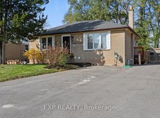 667 Wickens Ave, Burlington, ON L7T 3T1