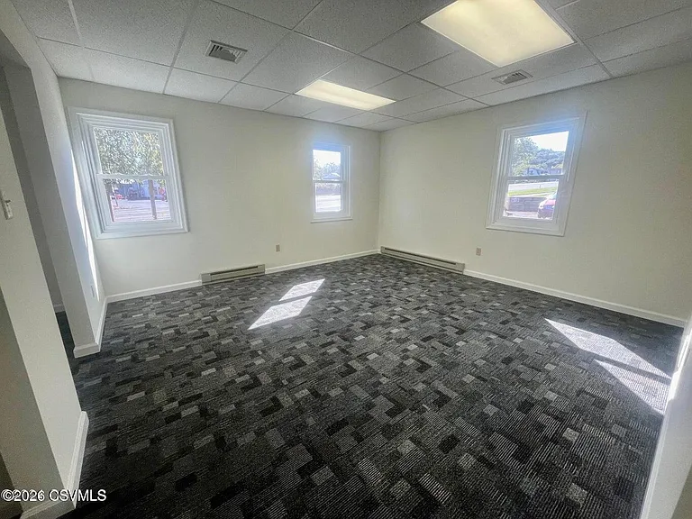 1157 Westbranch Hwy — Photo 3