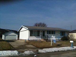 1st image of 2460 Poplar Ln