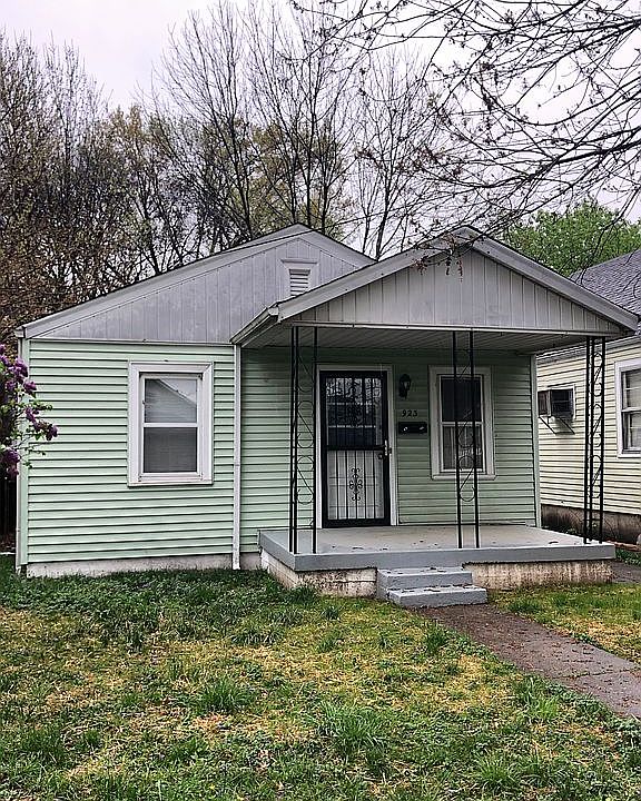 1st image of 923 Beecher St