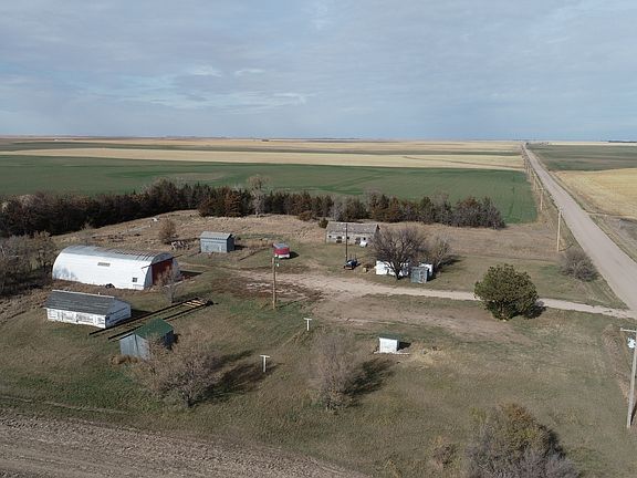 4th image of 76120 Road 322
