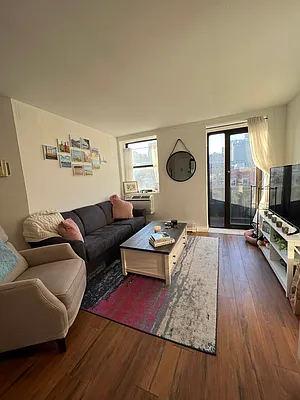 Rented by SERHANT. | media 38