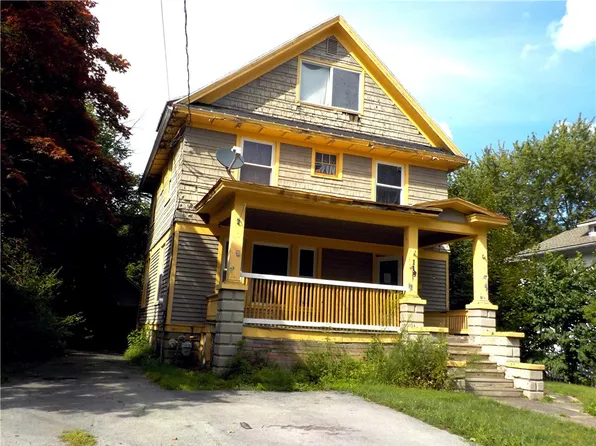 118 Wilson St, Newark, NY 14513