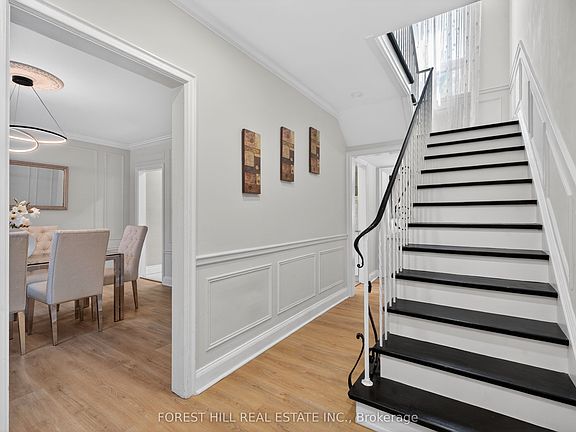 3rd image of 603 Spadina Rd