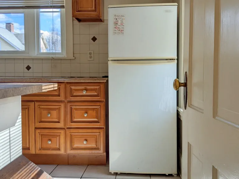 148 Cottage St #3 — Photo 8